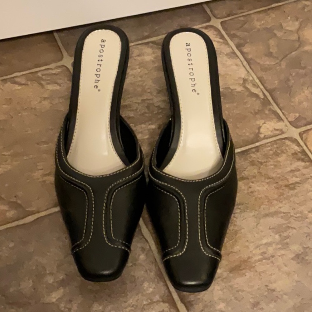 Apostrophe Black 8.5 Ladies Slide Heels